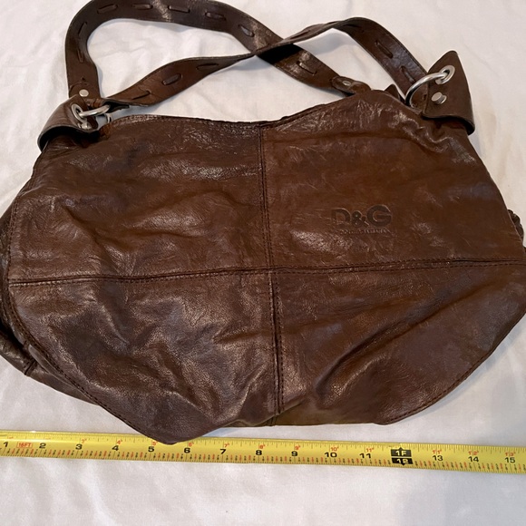Larger leather Dulce & Gabana purse with double zippers; very roomy - Picture 1 of 6